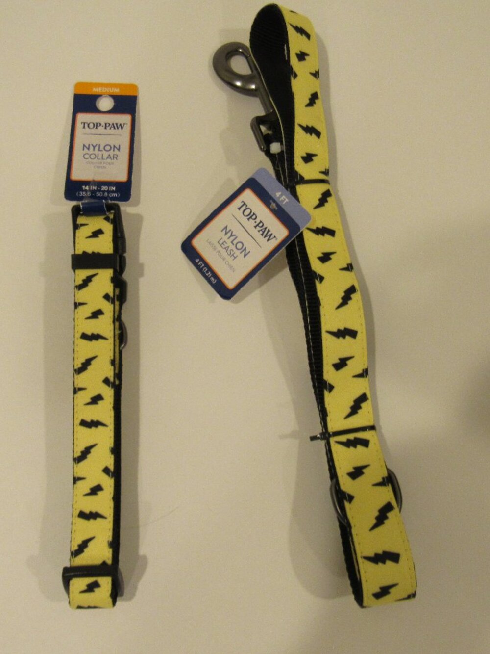 NEW TOP PAW MATCHING DOG LEASH AND COLLAR SET-Medium size